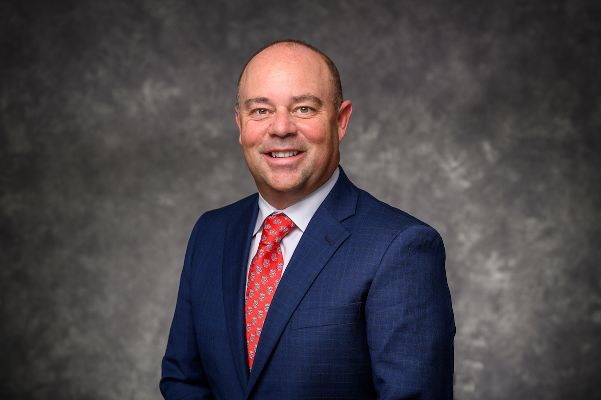 Portrait of Craig Thompson.